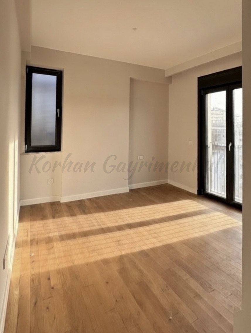 CADDEBOSTAN BAĞDATA 3.BİNADA 178m2 BRÜT 161m2 NET 4+1 BALKONLU