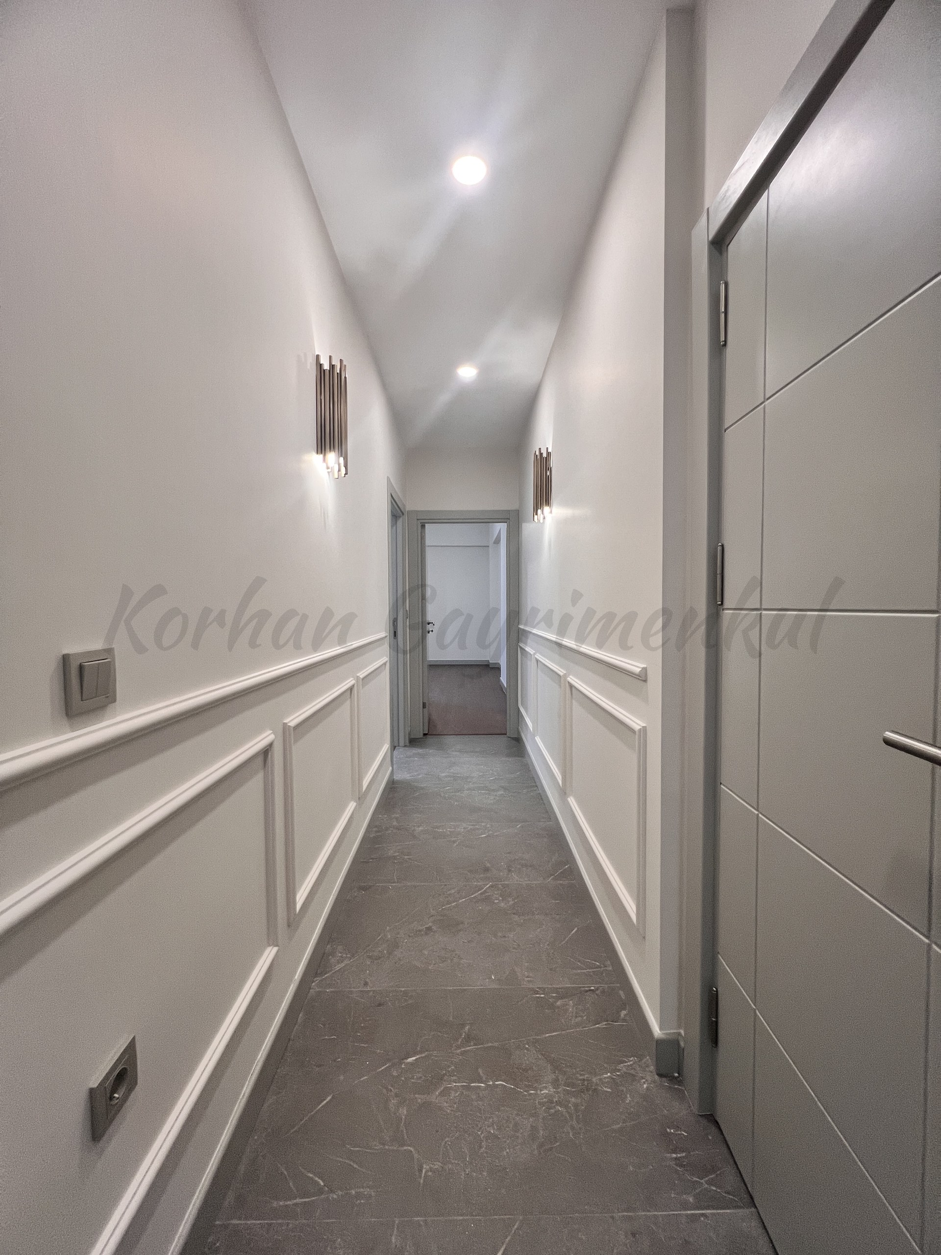 GÖZTEPE BAHARİYELİ SOKAKTA 120m2 NET 3+1 MİMARİ DEKORLU ÇİFT BALKONLU 5 YILLIK