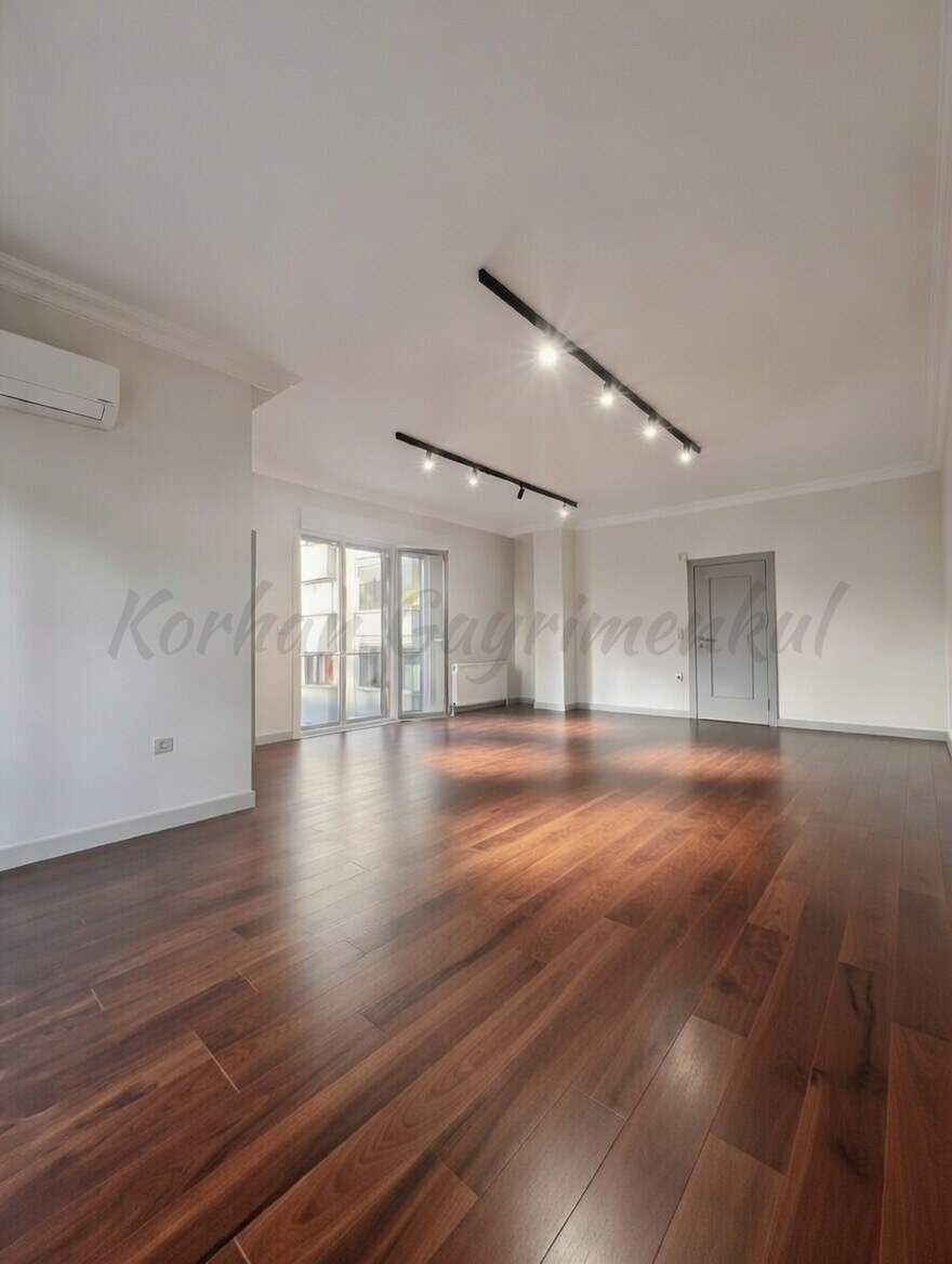 GÖZTEPE BAHARİYELİ SOKAKTA 120m2 NET 3+1 MİMARİ DEKORLU ÇİFT BALKONLU 5 YILLIK