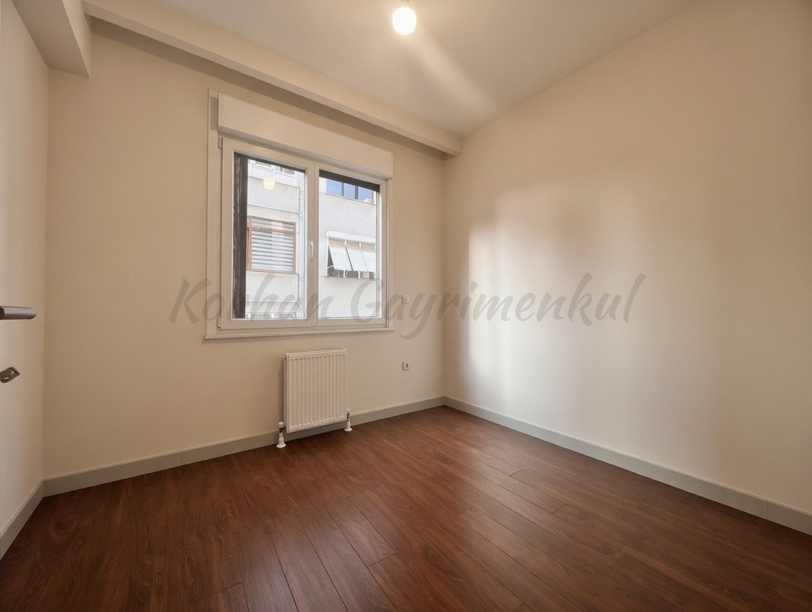 GÖZTEPE BAHARİYELİ SOKAKTA 120m2 NET 3+1 MİMARİ DEKORLU ÇİFT BALKONLU 5 YILLIK