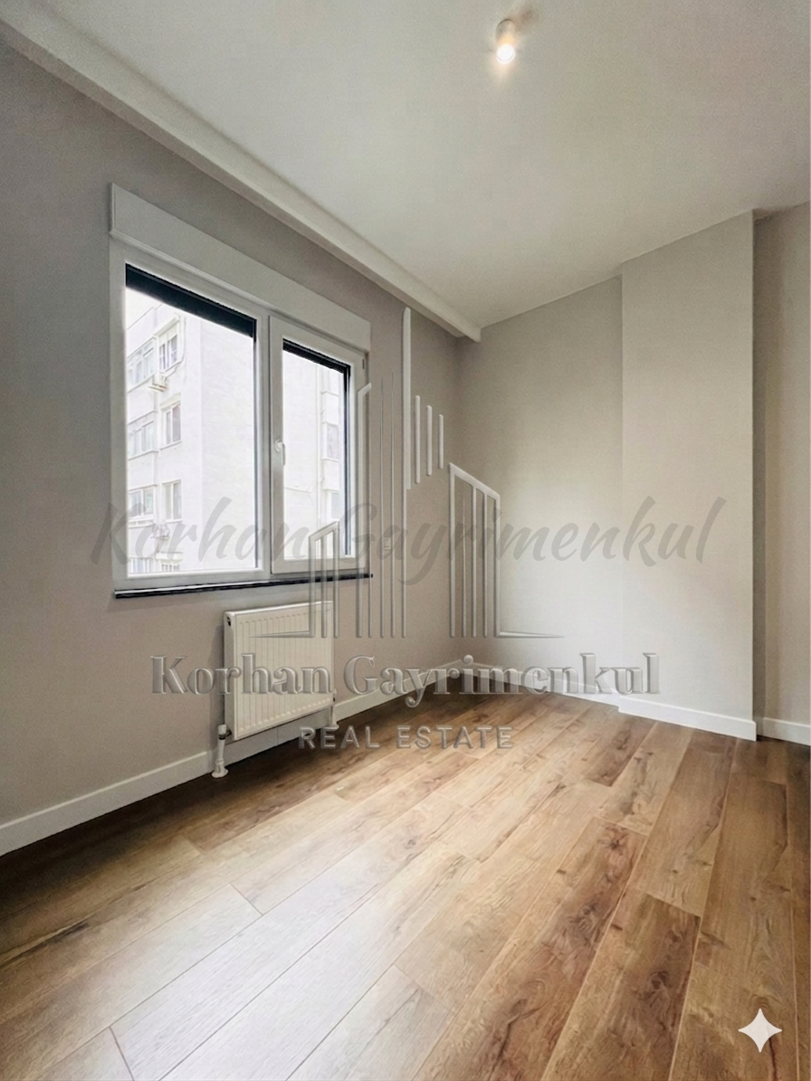 CADDEBOSTANIN EN YEŞİL SOKAĞNDA GENİŞ BALKONLU 145M2 3+1 SIFIR