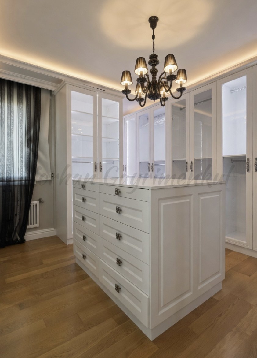 ÇENGELKÖY SULTAN MAKAMINDA 180m2 NET 4+1 ÖZEL DEKORASYONLU BOĞAZ MANZARALI ARA KAT