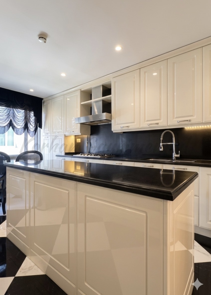 ÇENGELKÖY SULTAN MAKAMINDA 180m2 NET 4+1 ÖZEL DEKORASYONLU BOĞAZ MANZARALI ARA KAT