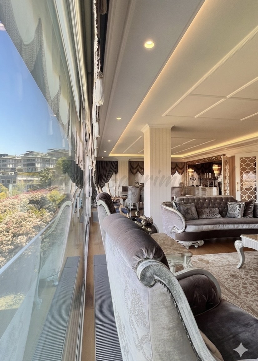 ÇENGELKÖY SULTAN MAKAMINDA 180m2 NET 4+1 ÖZEL DEKORASYONLU BOĞAZ MANZARALI ARA KAT