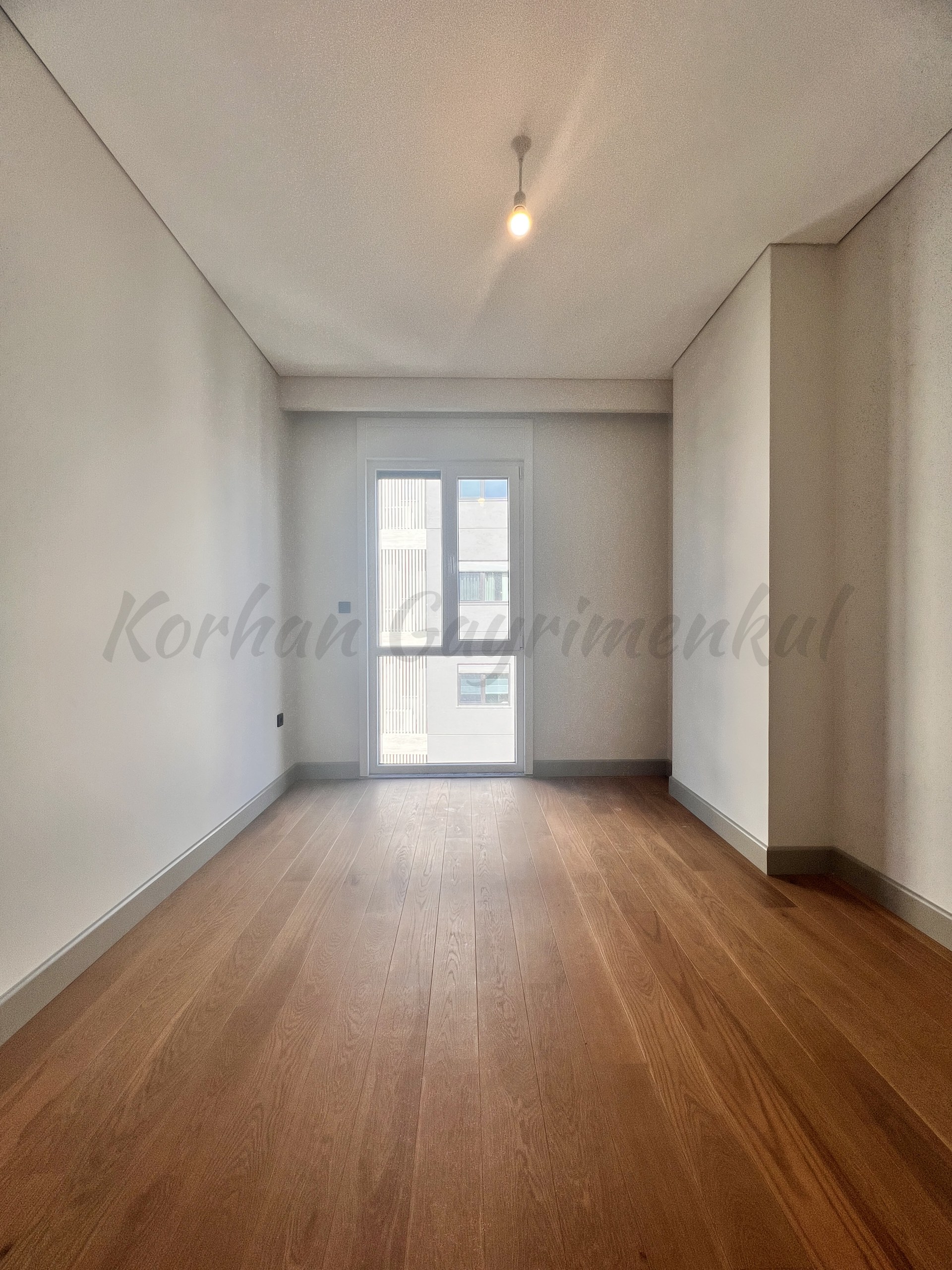 SUADİYE SAHİLDE  DENİZ MANZARALI 220M2 5+1 EMSALSİZ DUBLEX