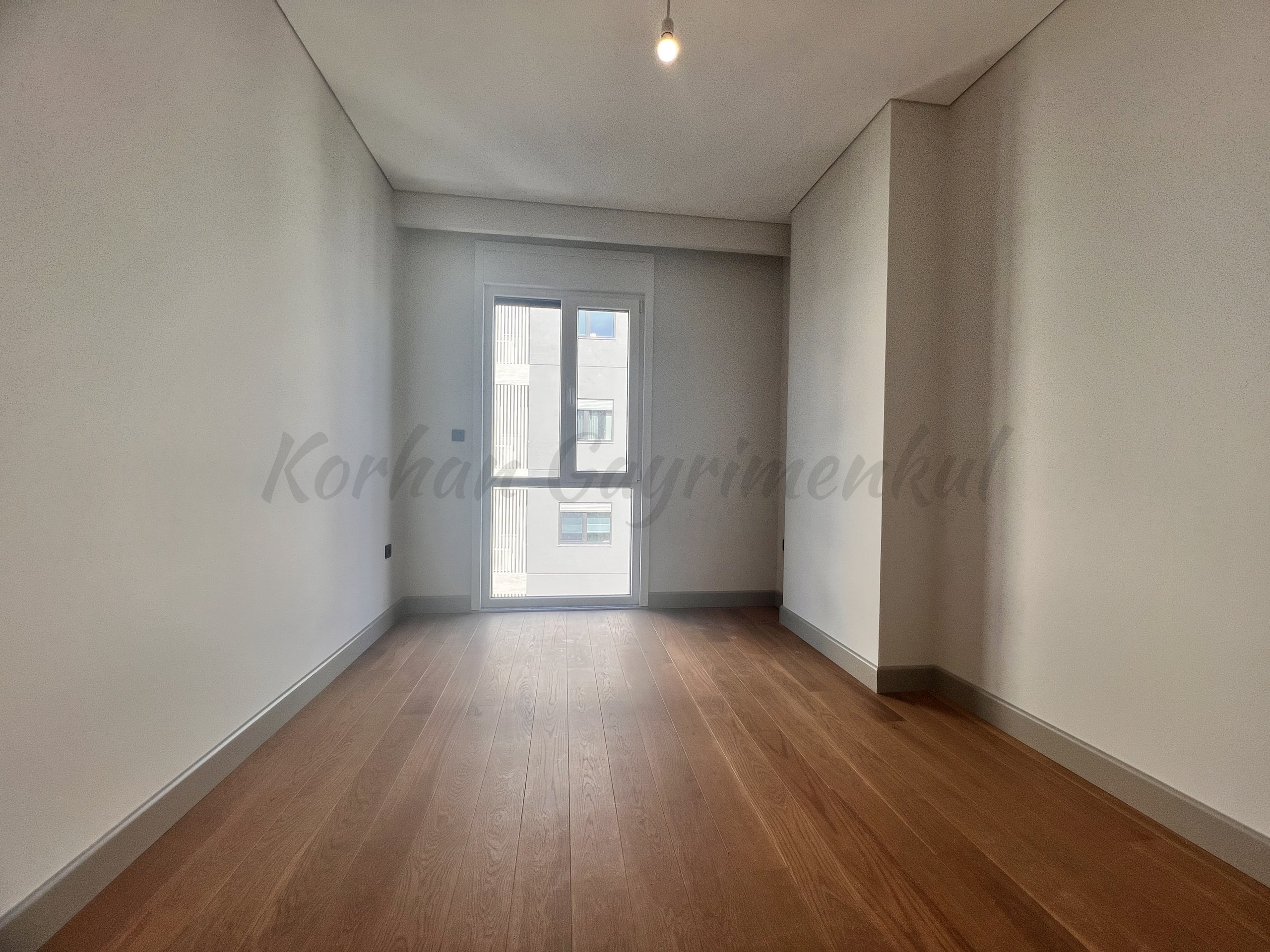 SUADİYE SAHİLDE  DENİZ MANZARALI 220M2 5+1 EMSALSİZ DUBLEX