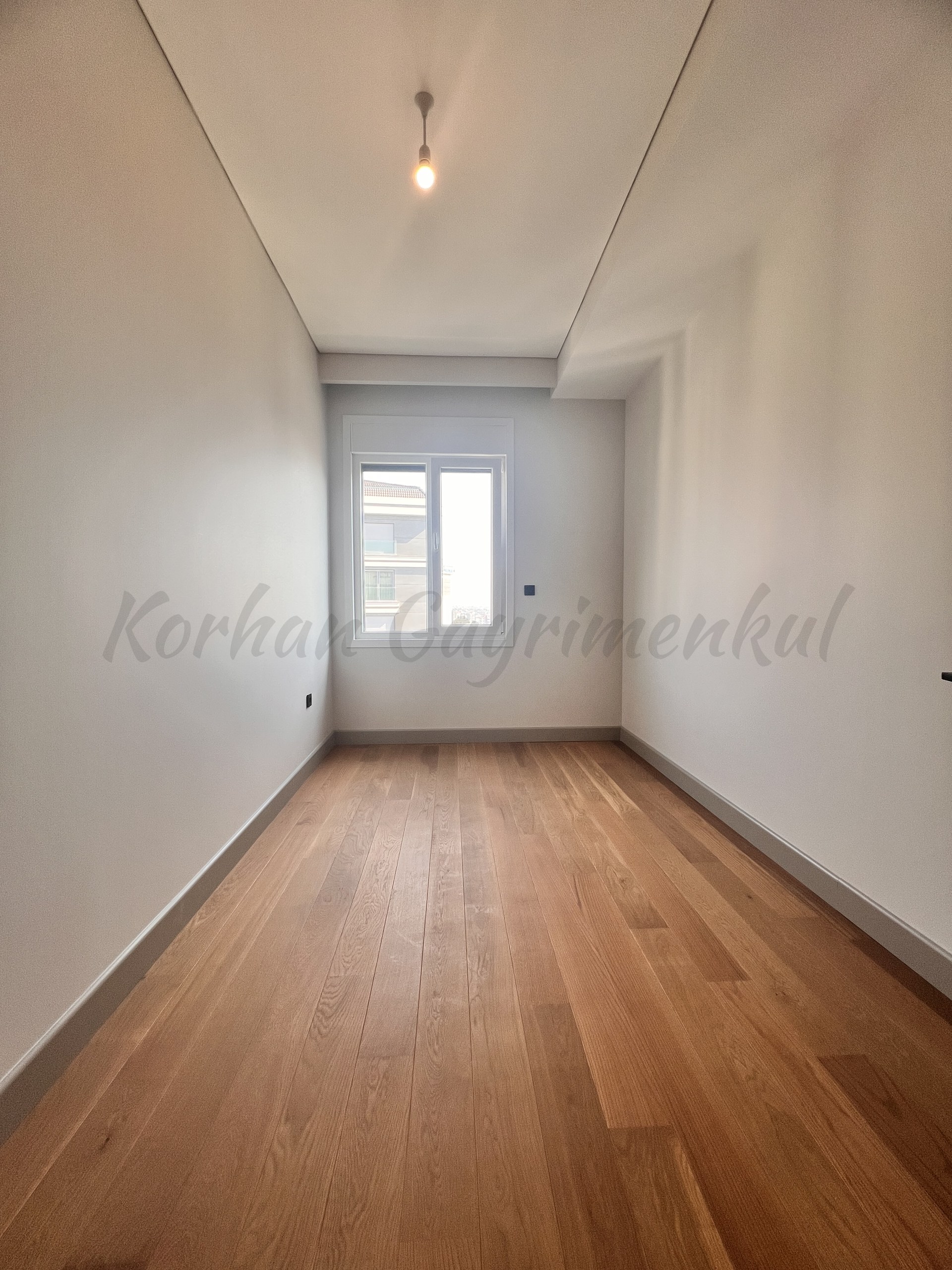 SUADİYE SAHİLDE  DENİZ MANZARALI 220M2 5+1 EMSALSİZ DUBLEX