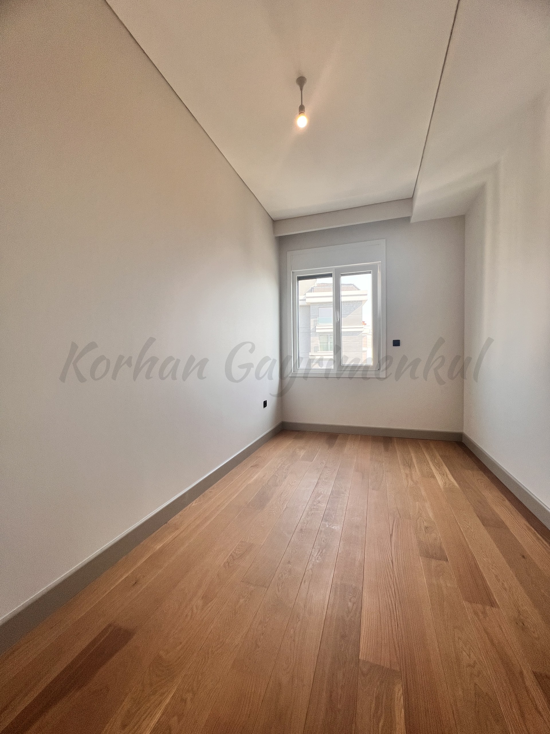 SUADİYE SAHİLDE  DENİZ MANZARALI 220M2 5+1 EMSALSİZ DUBLEX