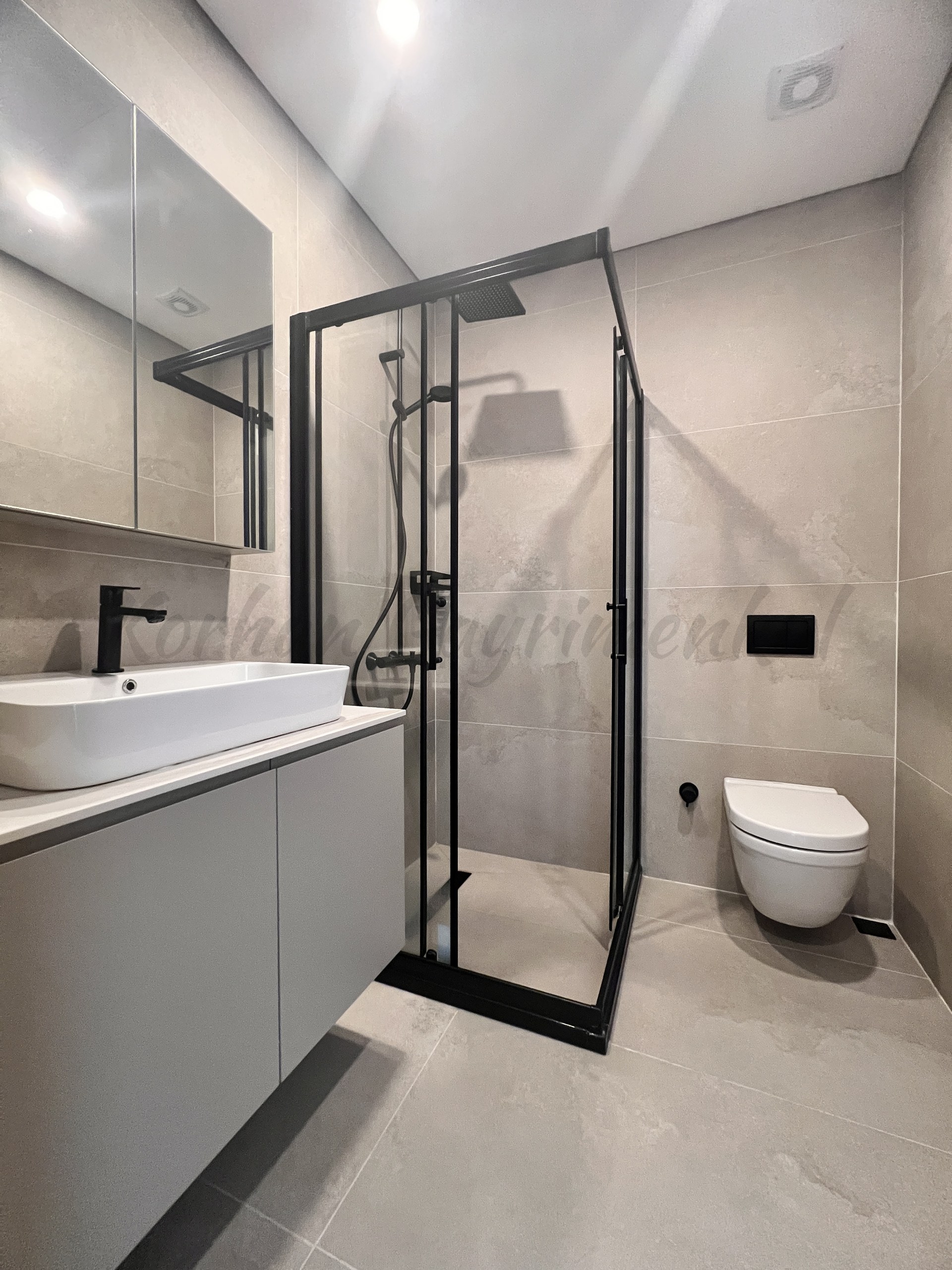 SUADİYE SAHİLDE  DENİZ MANZARALI 220M2 5+1 EMSALSİZ DUBLEX