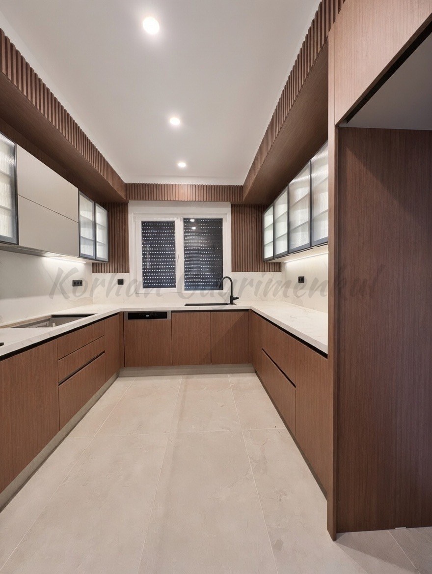 SUADİYE SAHİLDE  DENİZ MANZARALI 220M2 5+1 EMSALSİZ DUBLEX