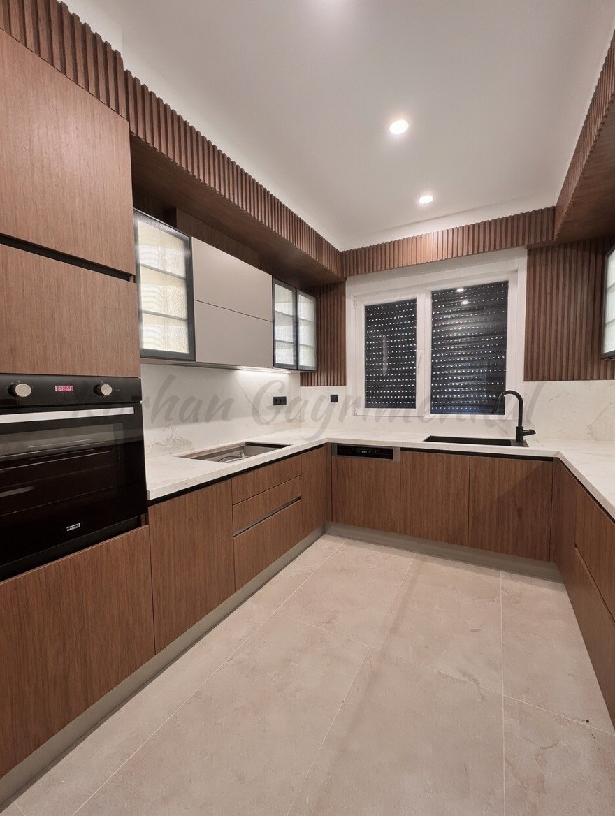 SUADİYE SAHİLDE  DENİZ MANZARALI 220M2 5+1 EMSALSİZ DUBLEX