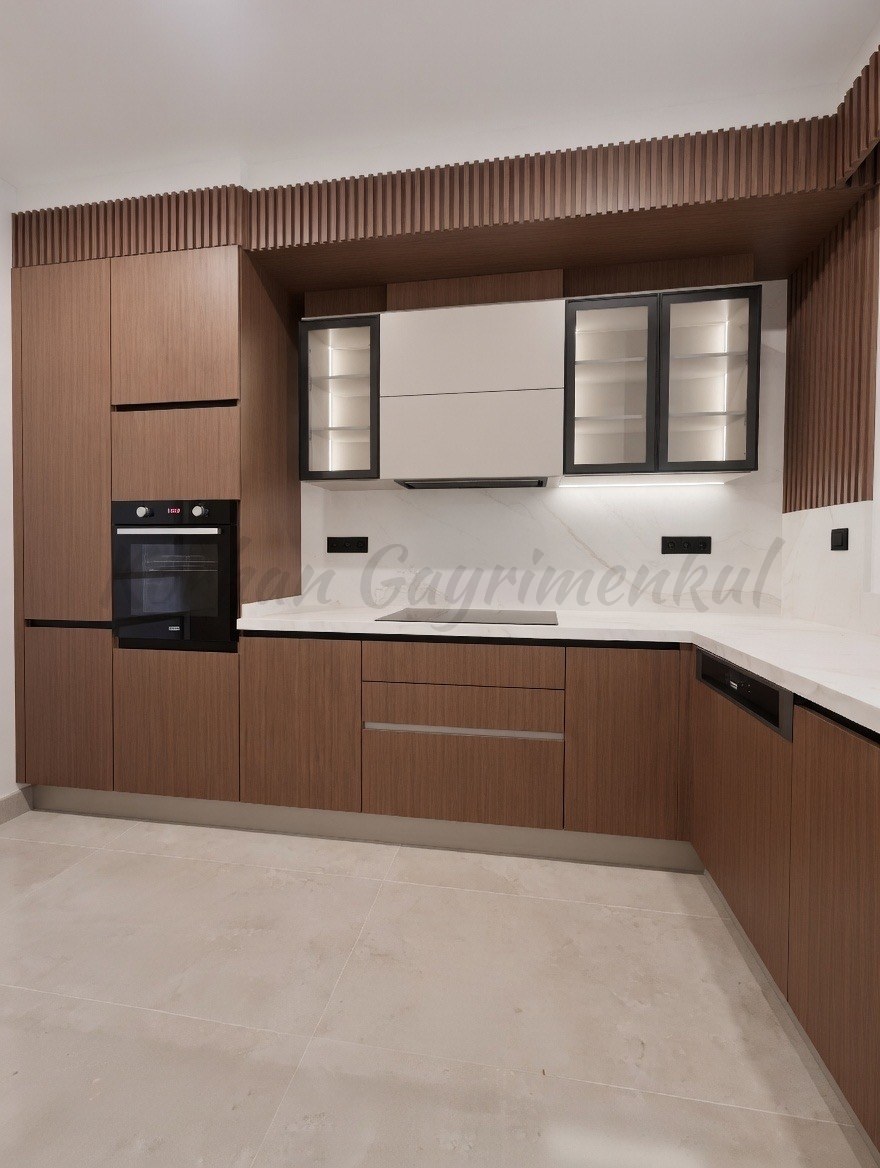 SUADİYE SAHİLDE  DENİZ MANZARALI 220M2 5+1 EMSALSİZ DUBLEX