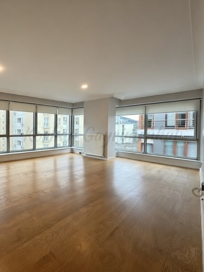 ŞAŞKINBAKKAL ERENKÖY SINIRINDA BAĞDAT CADDESİNE YAKIN 100M2 NET 3+1