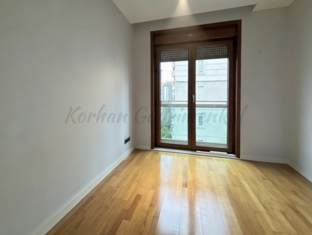 ŞAŞKINBAKKAL ERENKÖY SINIRINDA BAĞDAT CADDESİNE YAKIN 100M2 NET 3+1