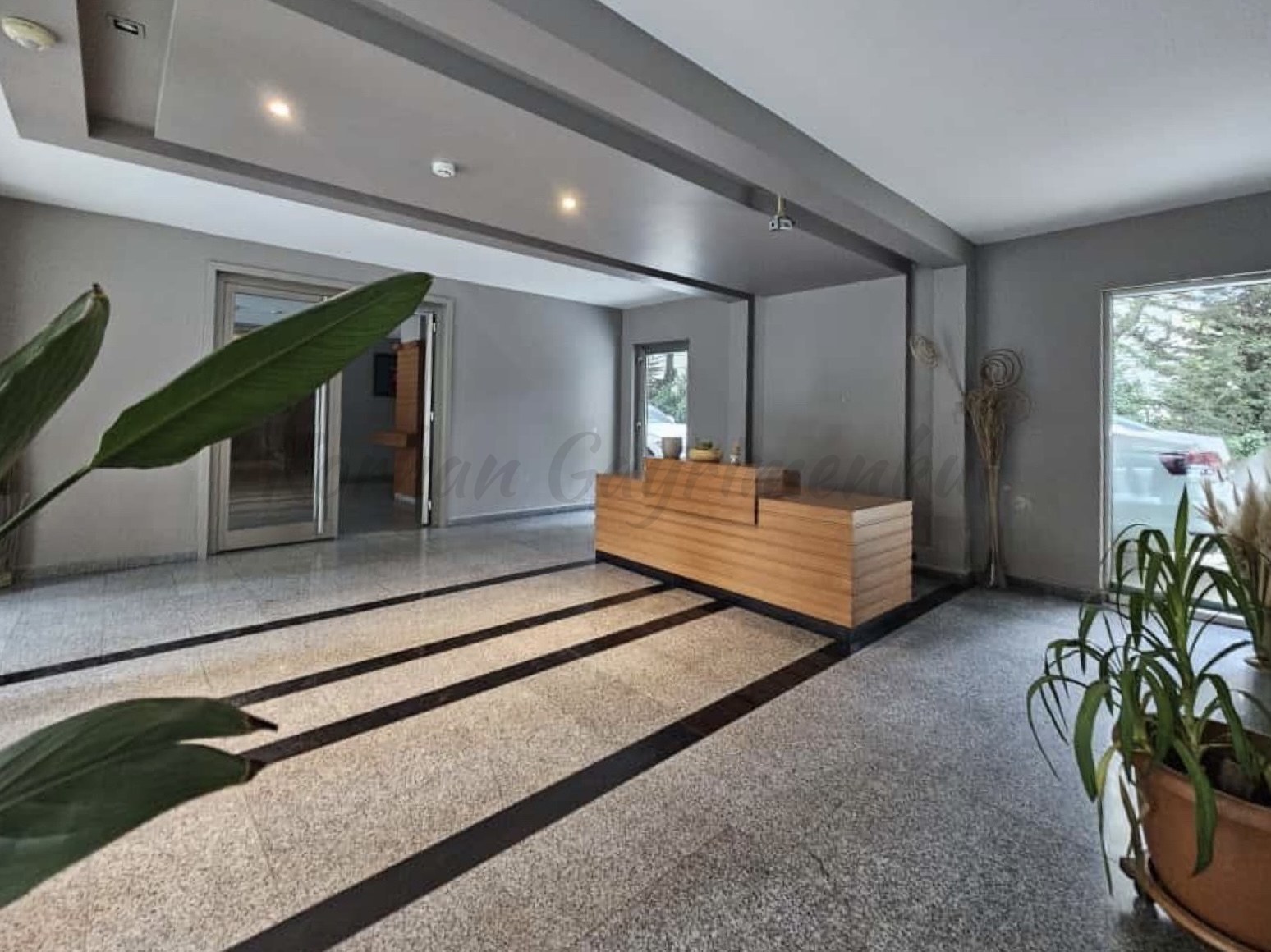 ŞAŞKINBAKKAL ERENKÖY SINIRINDA BAĞDAT CADDESİNE YAKIN 100M2 NET 3+1