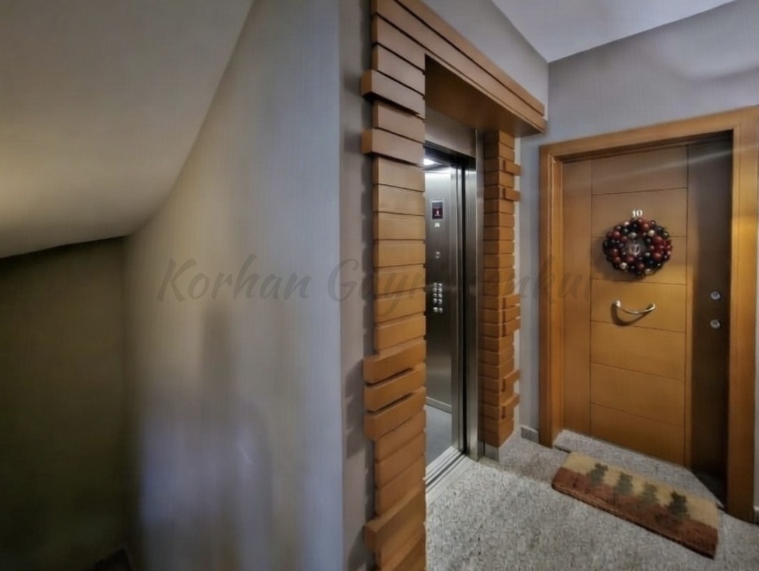ŞAŞKINBAKKAL ERENKÖY SINIRINDA BAĞDAT CADDESİNE YAKIN 100M2 NET 3+1