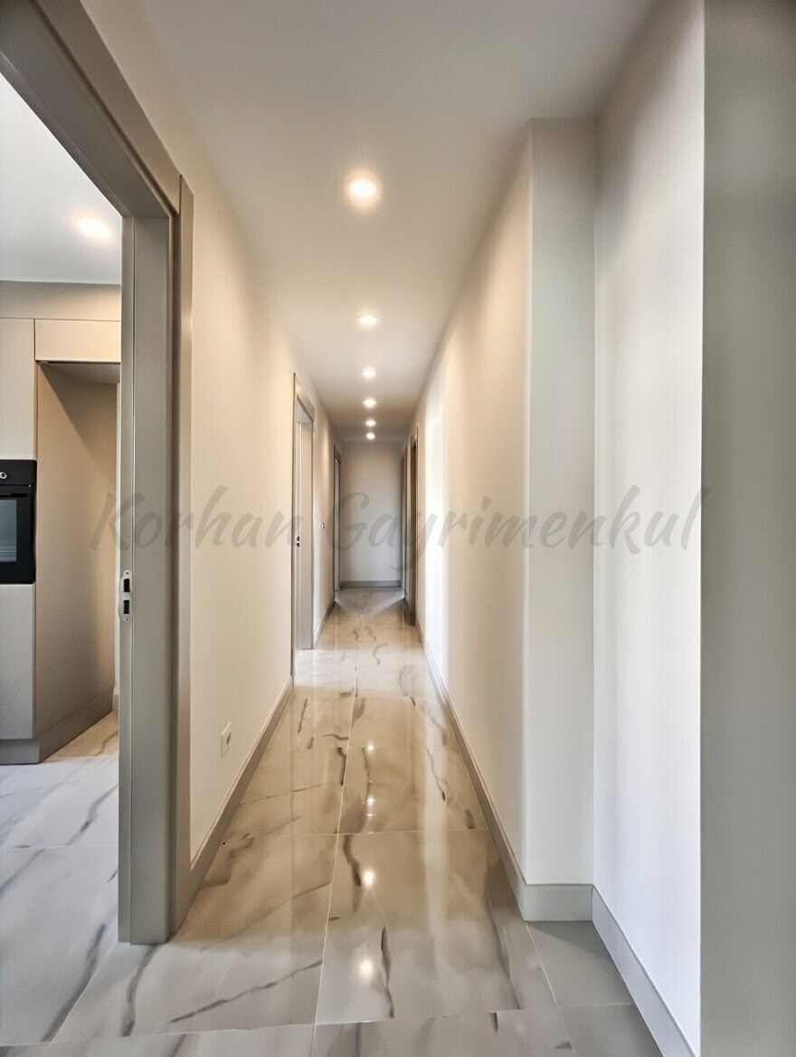 CADDEBOSTAN SAHİLDE İŞ YERİNE-KONUTA UYGUN 120M2 NET 3+1 SIFIR