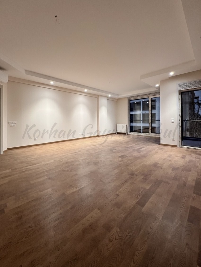 CADDEBOSTAN SAHİLDE İŞ YERİNE-KONUTA UYGUN 120M2 NET 3+1 SIFIR