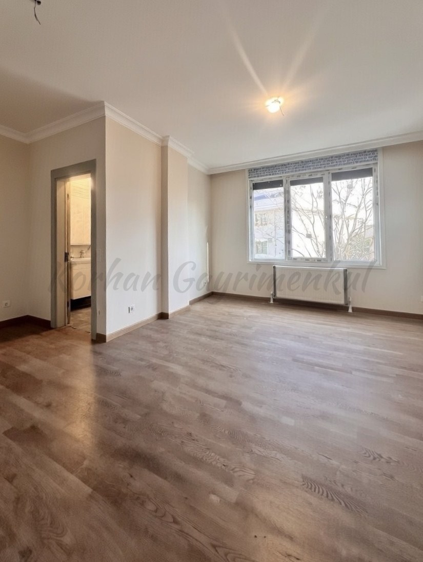 CADDEBOSTAN SAHİLDE İŞ YERİNE-KONUTA UYGUN 120M2 NET 3+1 SIFIR