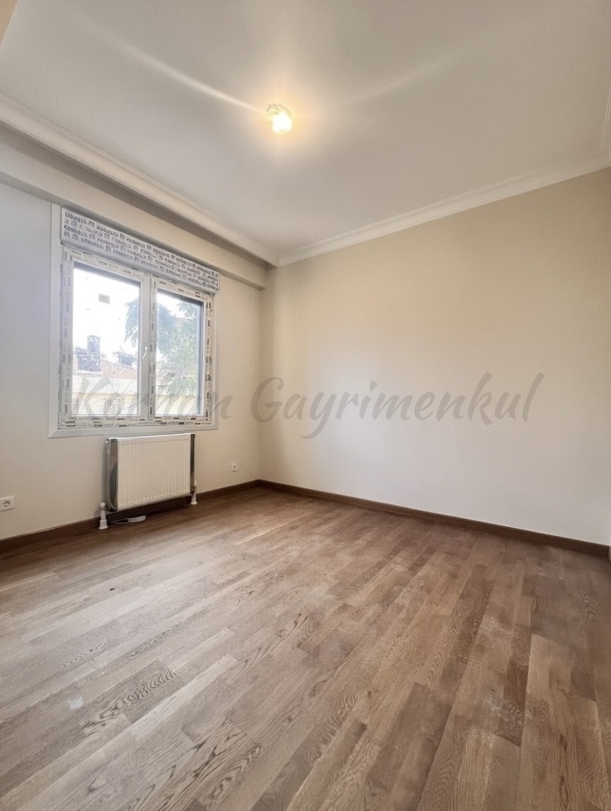 CADDEBOSTAN SAHİLDE İŞ YERİNE-KONUTA UYGUN 120M2 NET 3+1 SIFIR