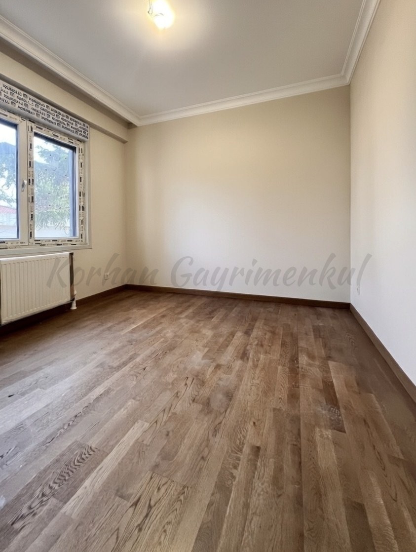 CADDEBOSTAN SAHİLDE İŞ YERİNE-KONUTA UYGUN 120M2 NET 3+1 SIFIR