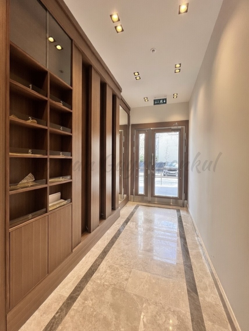 CADDEBOSTAN SAHİLDE İŞ YERİNE-KONUTA UYGUN 120M2 NET 3+1 SIFIR