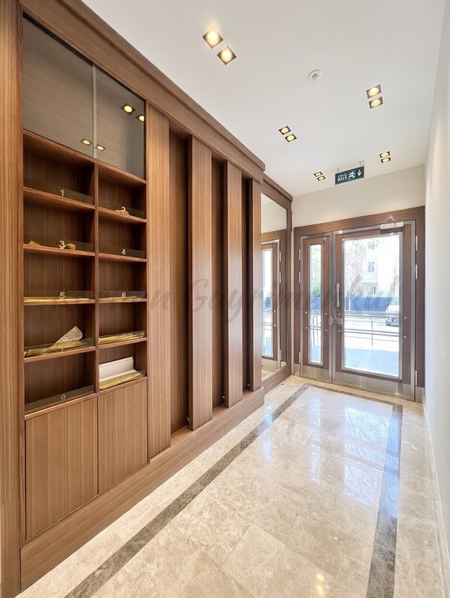 CADDEBOSTAN SAHİLDE İŞ YERİNE-KONUTA UYGUN 120M2 NET 3+1 SIFIR