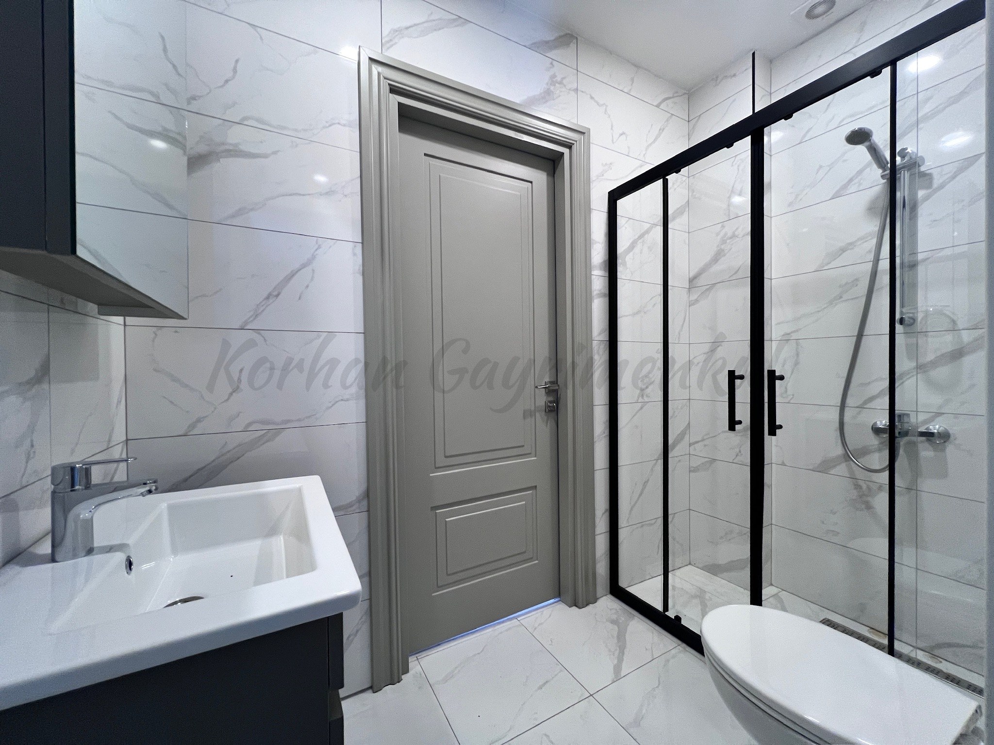 CADDEBOSTANIN EN YEŞİL SOKAĞINDA EMSALSİZ KALİTEDE 280m2 DUBLEX
