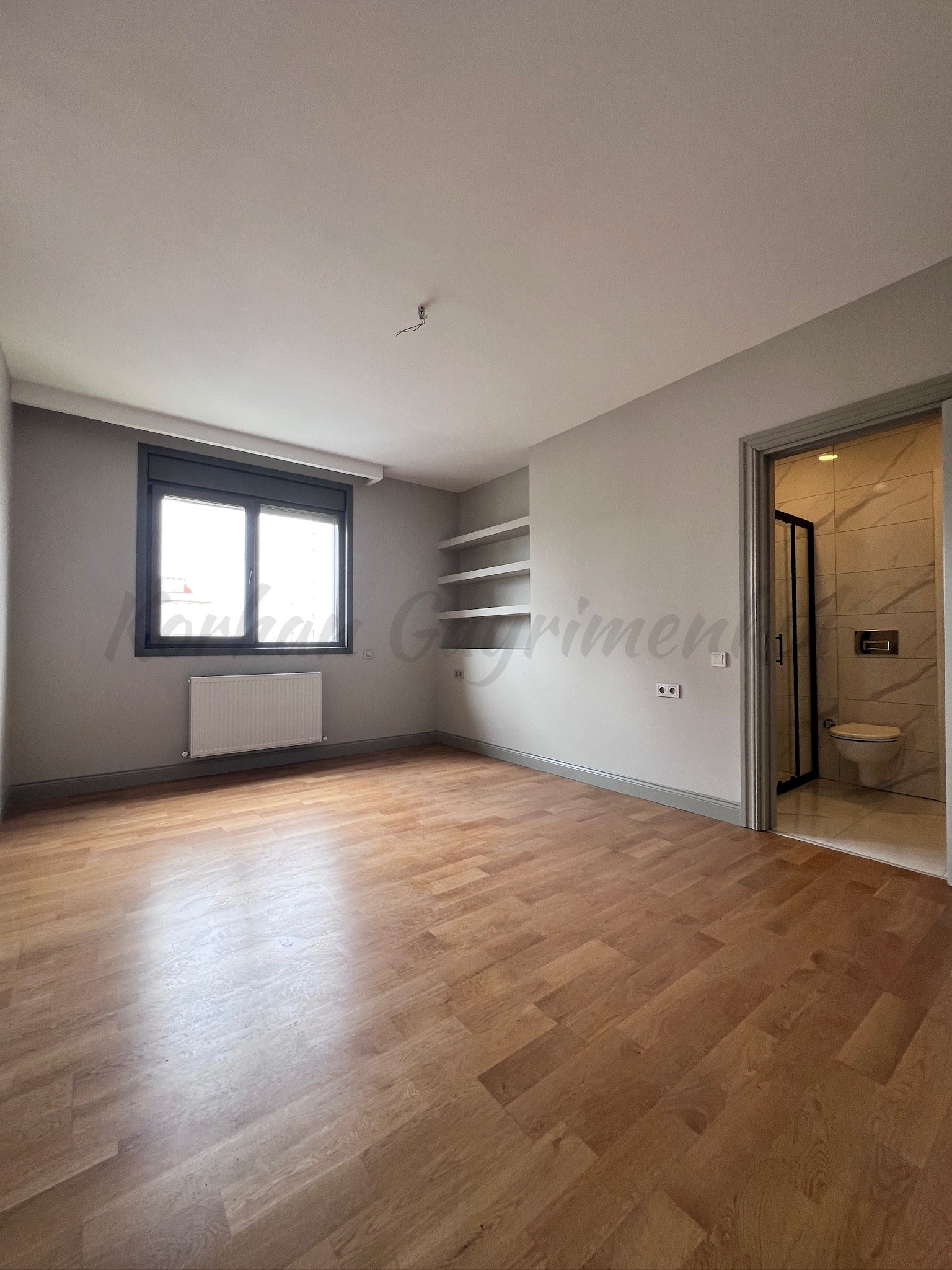 CADDEBOSTANIN EN YEŞİL SOKAĞINDA EMSALSİZ KALİTEDE 280m2 DUBLEX