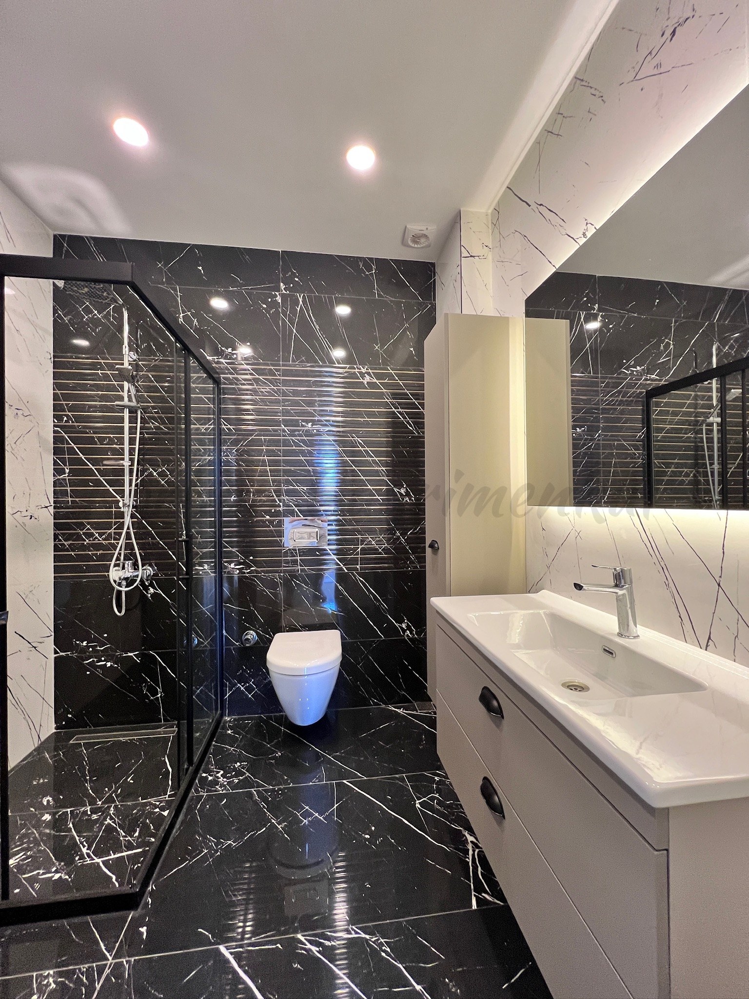 CADDEBOSTANIN EN YEŞİL SOKAĞINDA EMSALSİZ KALİTEDE 280m2 DUBLEX