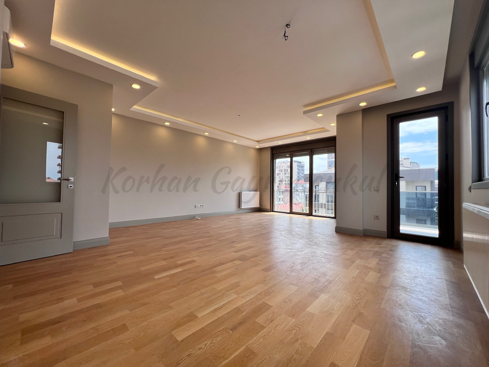 CADDEBOSTANIN EN YEŞİL SOKAĞINDA EMSALSİZ KALİTEDE 280m2 DUBLEX