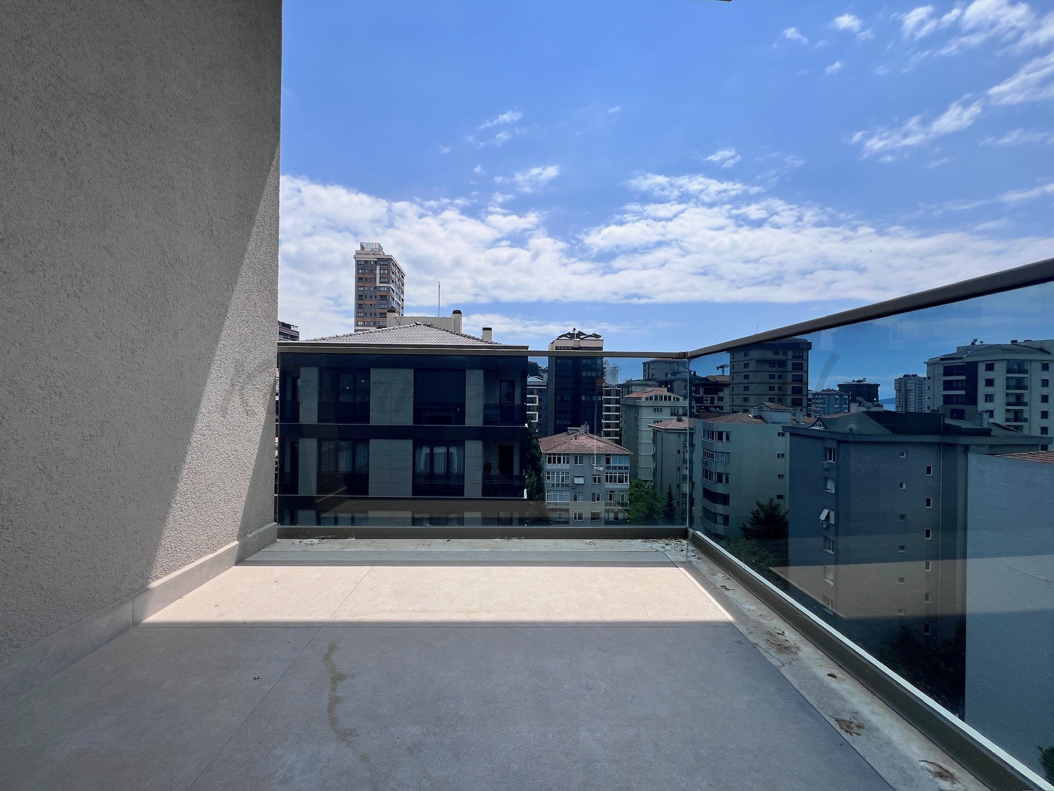 CADDEBOSTANIN EN YEŞİL SOKAĞINDA EMSALSİZ KALİTEDE 280m2 DUBLEX
