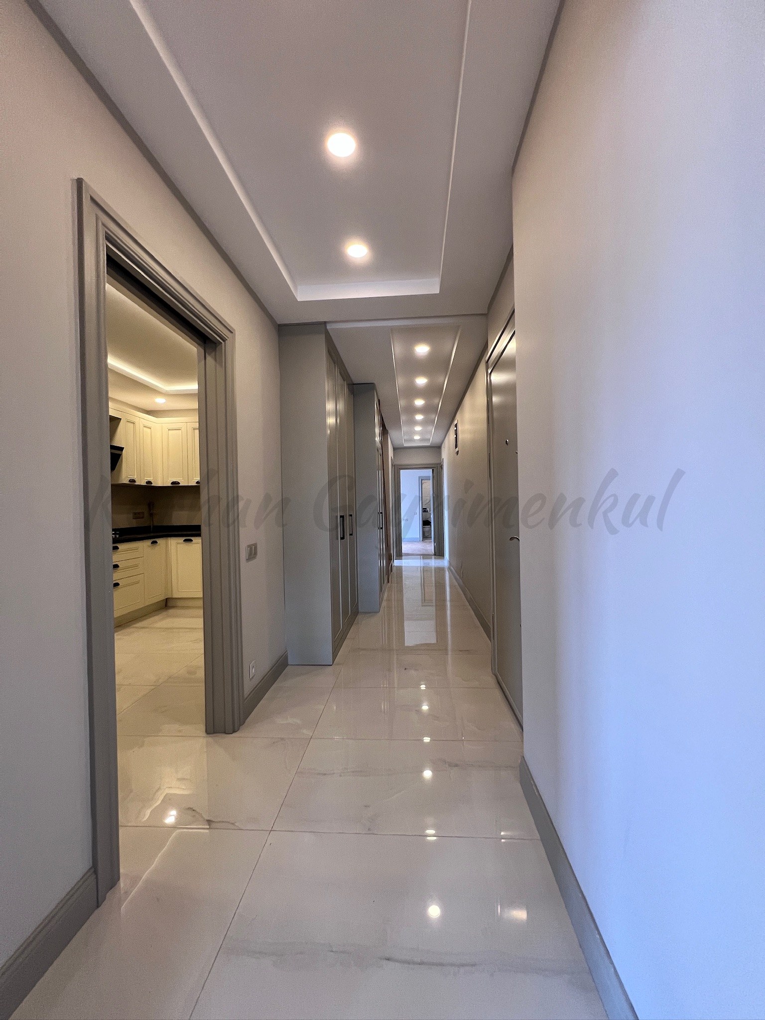 CADDEBOSTANIN EN YEŞİL SOKAĞINDA EMSALSİZ KALİTEDE 280m2 DUBLEX