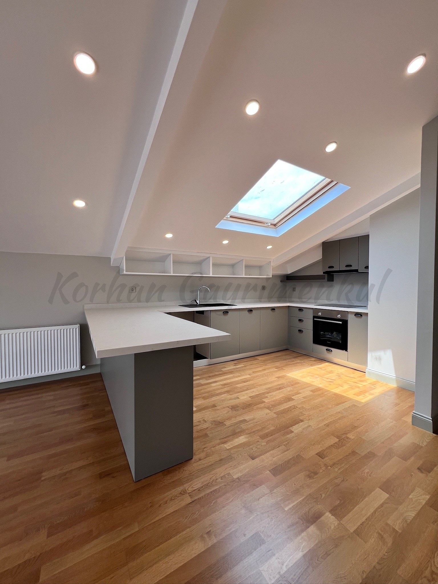 CADDEBOSTANIN EN YEŞİL SOKAĞINDA EMSALSİZ KALİTEDE 280m2 DUBLEX