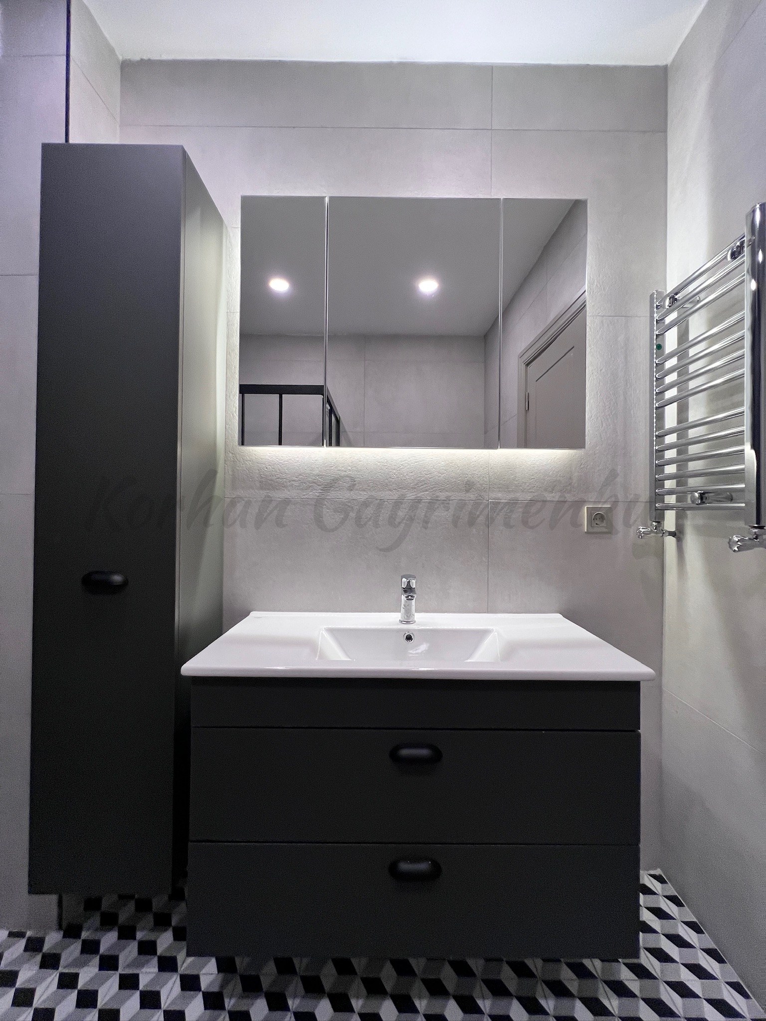 CADDEBOSTANIN EN YEŞİL SOKAĞINDA EMSALSİZ KALİTEDE 280m2 DUBLEX