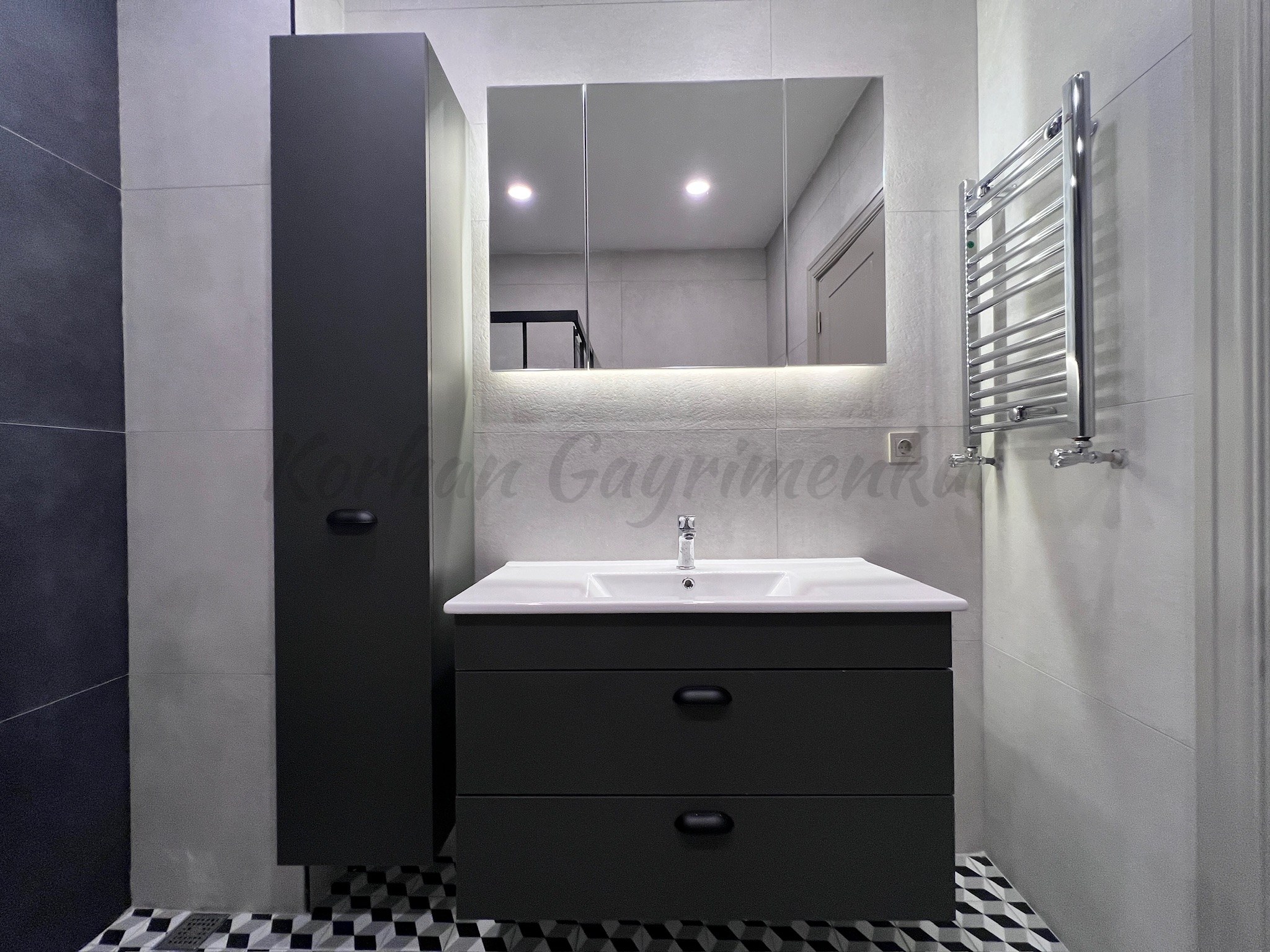 CADDEBOSTANIN EN YEŞİL SOKAĞINDA EMSALSİZ KALİTEDE 280m2 DUBLEX