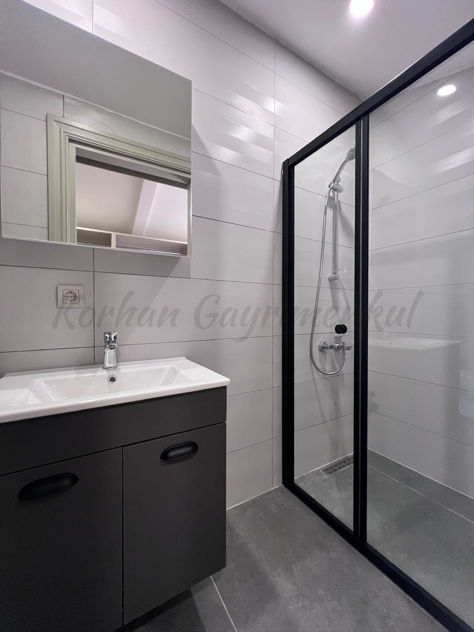 CADDEBOSTANIN EN YEŞİL SOKAĞINDA EMSALSİZ KALİTEDE 280m2 DUBLEX
