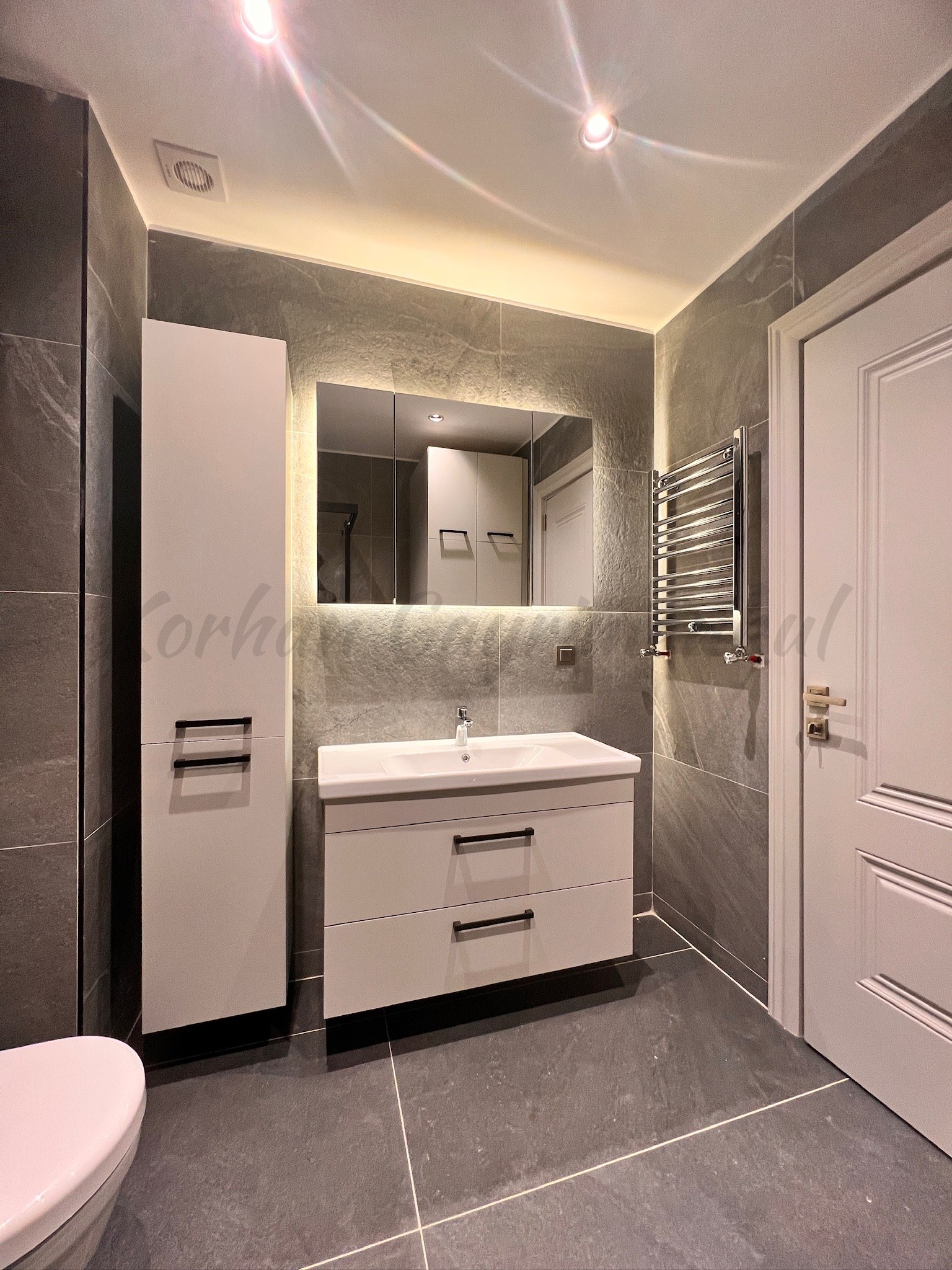 ÖMERPAŞA CADDESİNE 3. BİNADA BALKONLU 107M2 NET 3+1 SIFIR