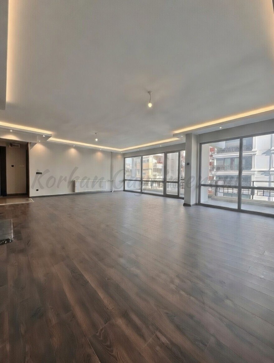 ŞAKINBAKKAL SAHİLE DENİZ MANZARALI 190M2 SÜPER LÜKS KATTA TEK