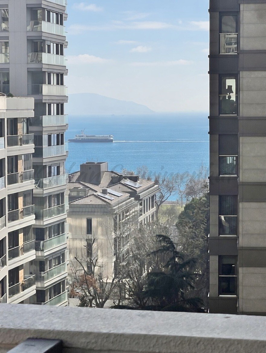 ŞAKINBAKKAL SAHİLE DENİZ MANZARALI 190M2 SÜPER LÜKS KATTA TEK