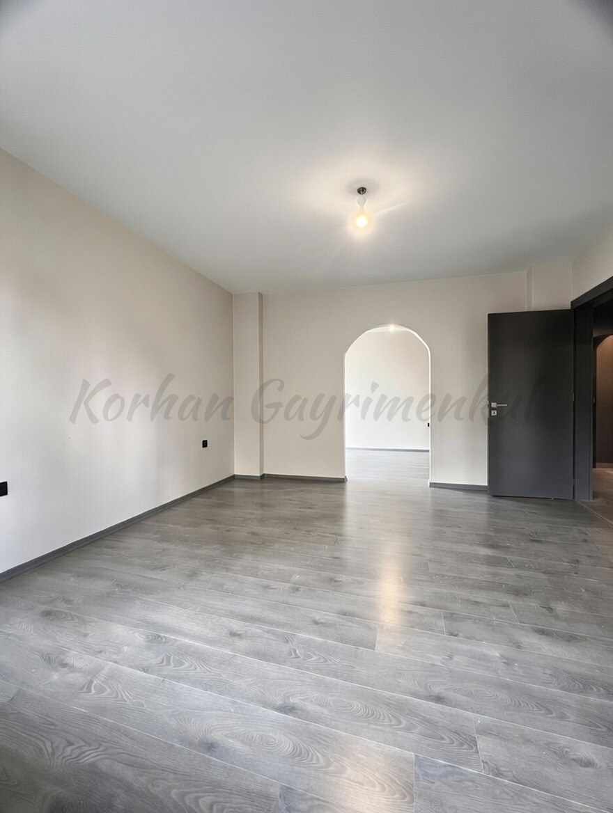 ŞAKINBAKKAL SAHİLE DENİZ MANZARALI 190M2 SÜPER LÜKS KATTA TEK