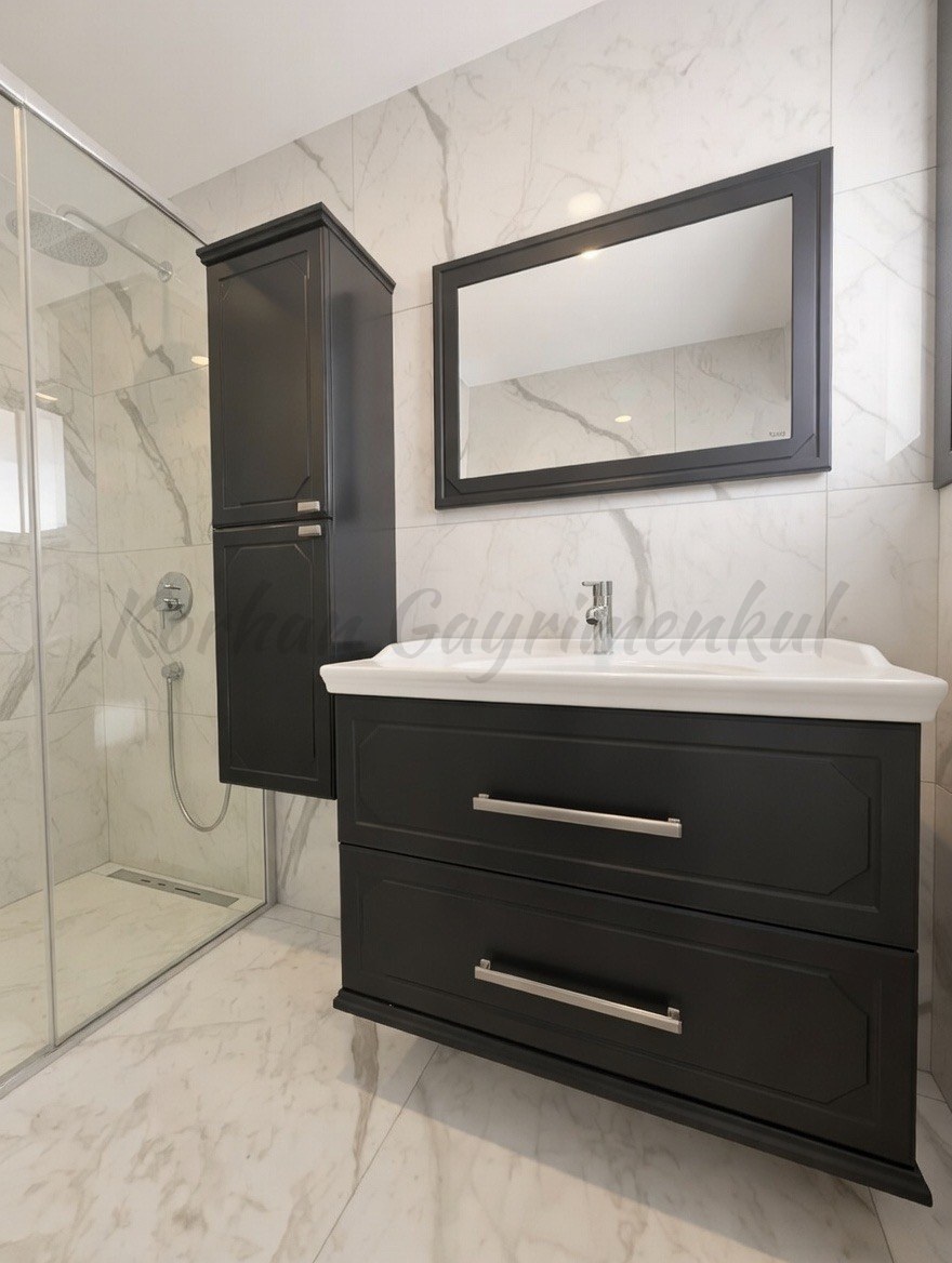 ŞAKINBAKKAL SAHİLE DENİZ MANZARALI 190M2 SÜPER LÜKS KATTA TEK