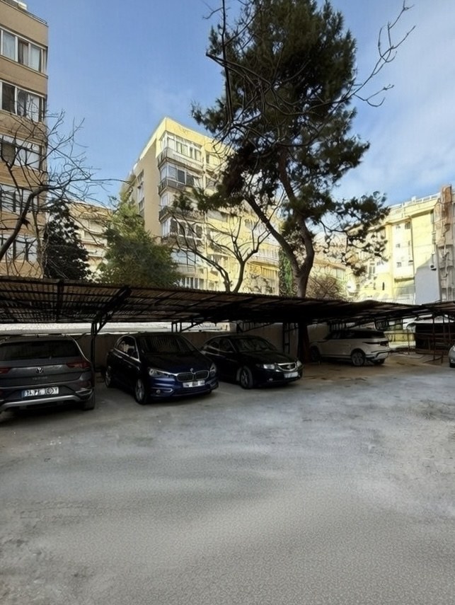 ŞAKINBAKKAL SAHİLE DENİZ MANZARALI 190M2 SÜPER LÜKS KATTA TEK