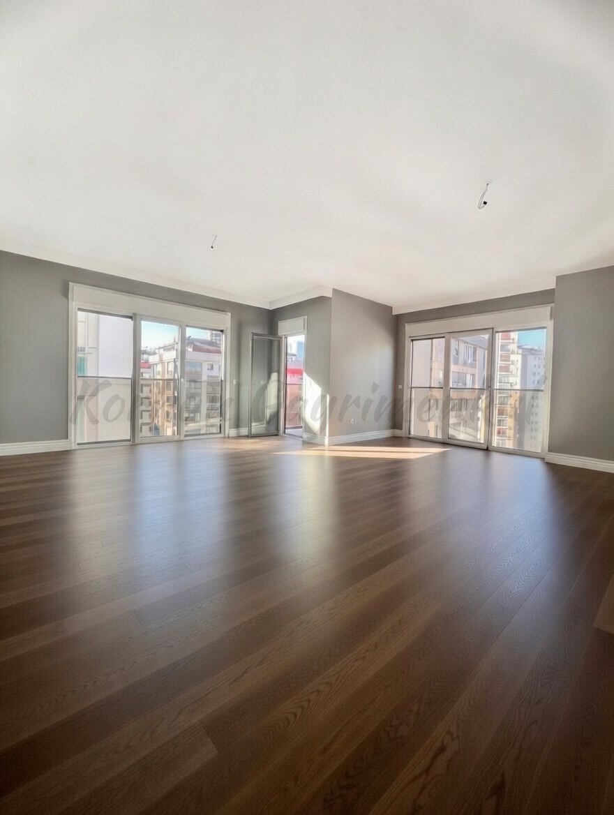CADDEBOSTAN SAHİLDE GÖZTEPE PARKINA YAKIN 270M2 NET 4+2 DUBLEKS