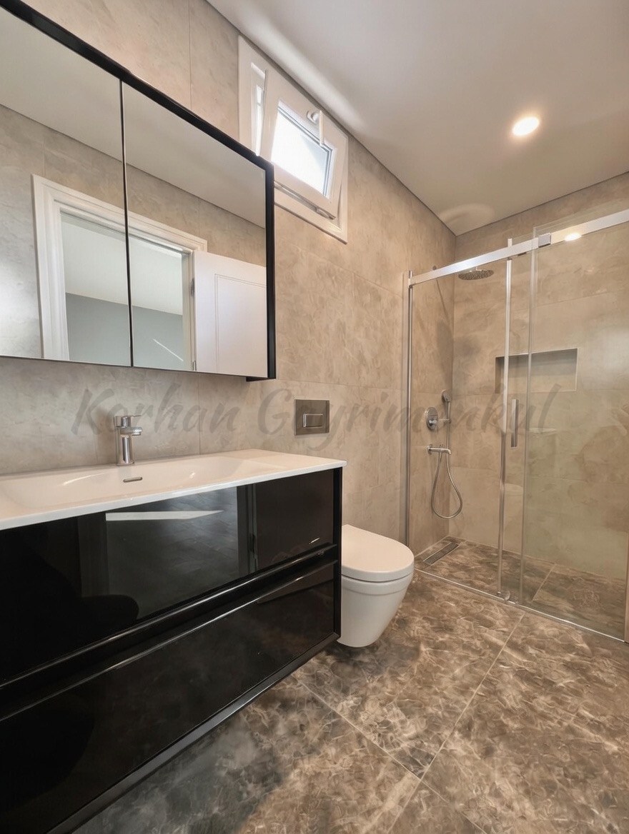 CADDEBOSTAN SAHİLDE GÖZTEPE PARKINA YAKIN 270M2 NET 4+2 DUBLEKS