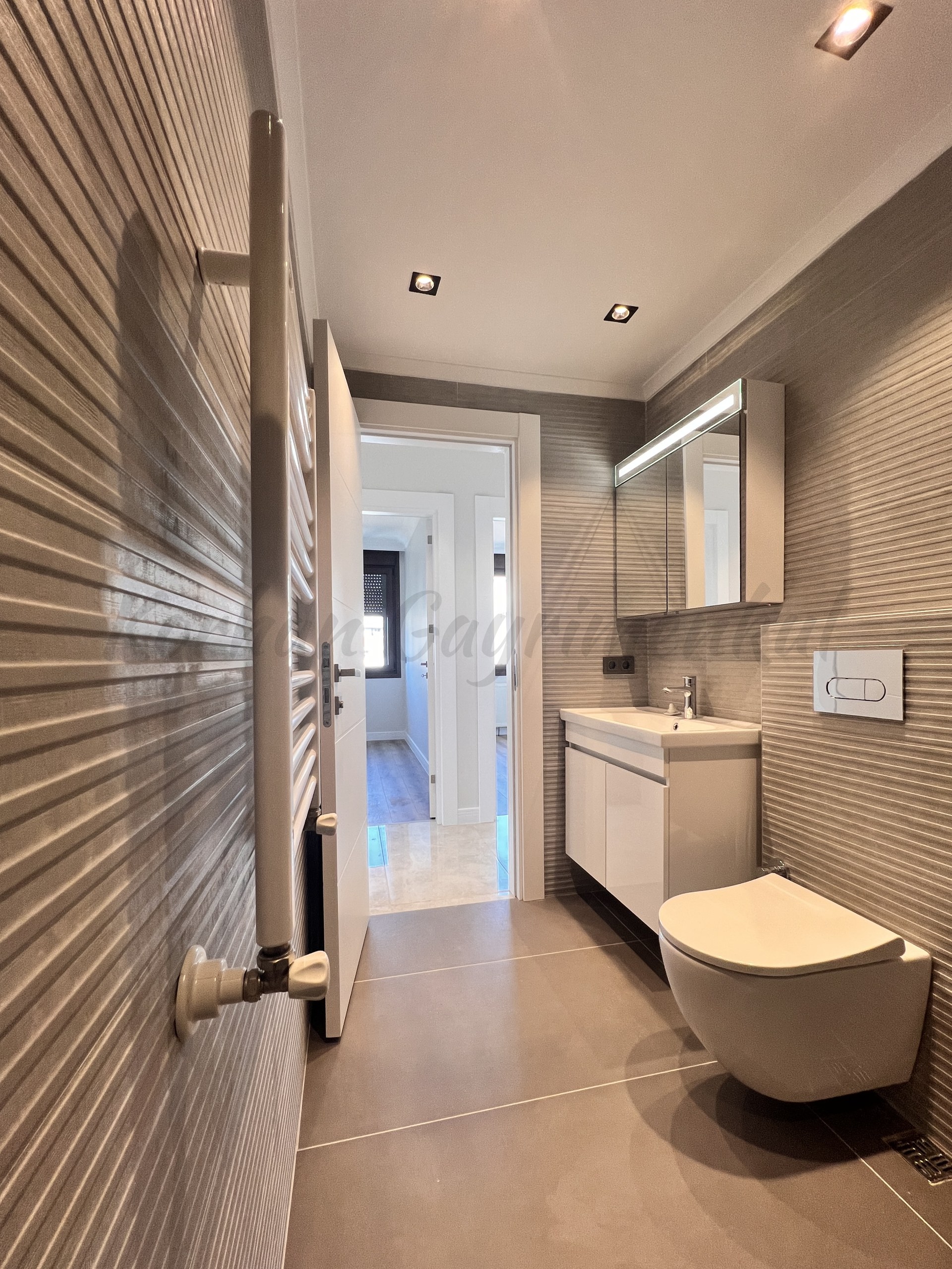 GÖZTEPE BAĞDAT CADDESİ YAKINI EBEVEYN BANYOLU 135M2 3+1