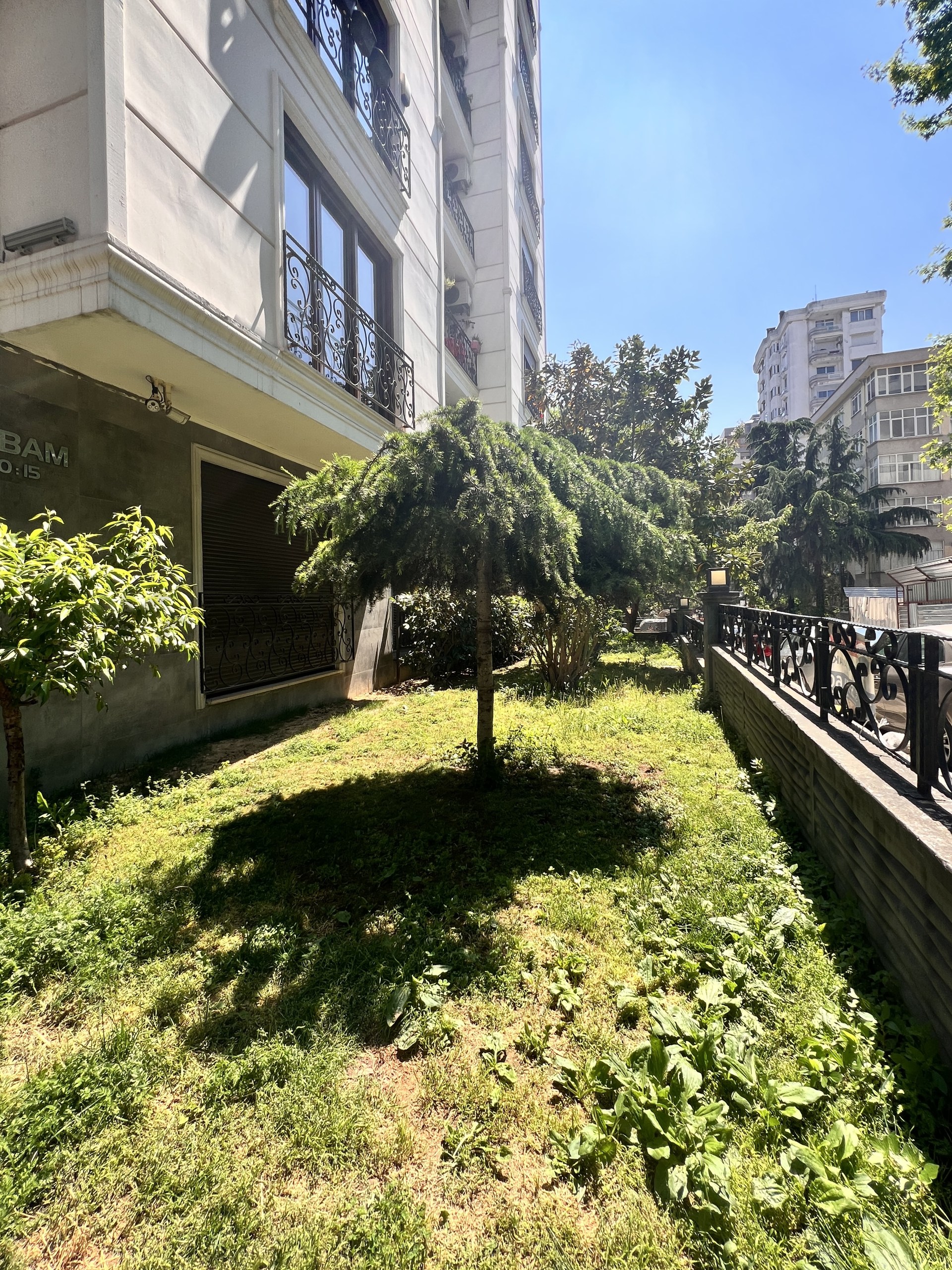 GÖZTEPE BAĞDAT CADDESİ YAKINI EBEVEYN BANYOLU 135M2 3+1