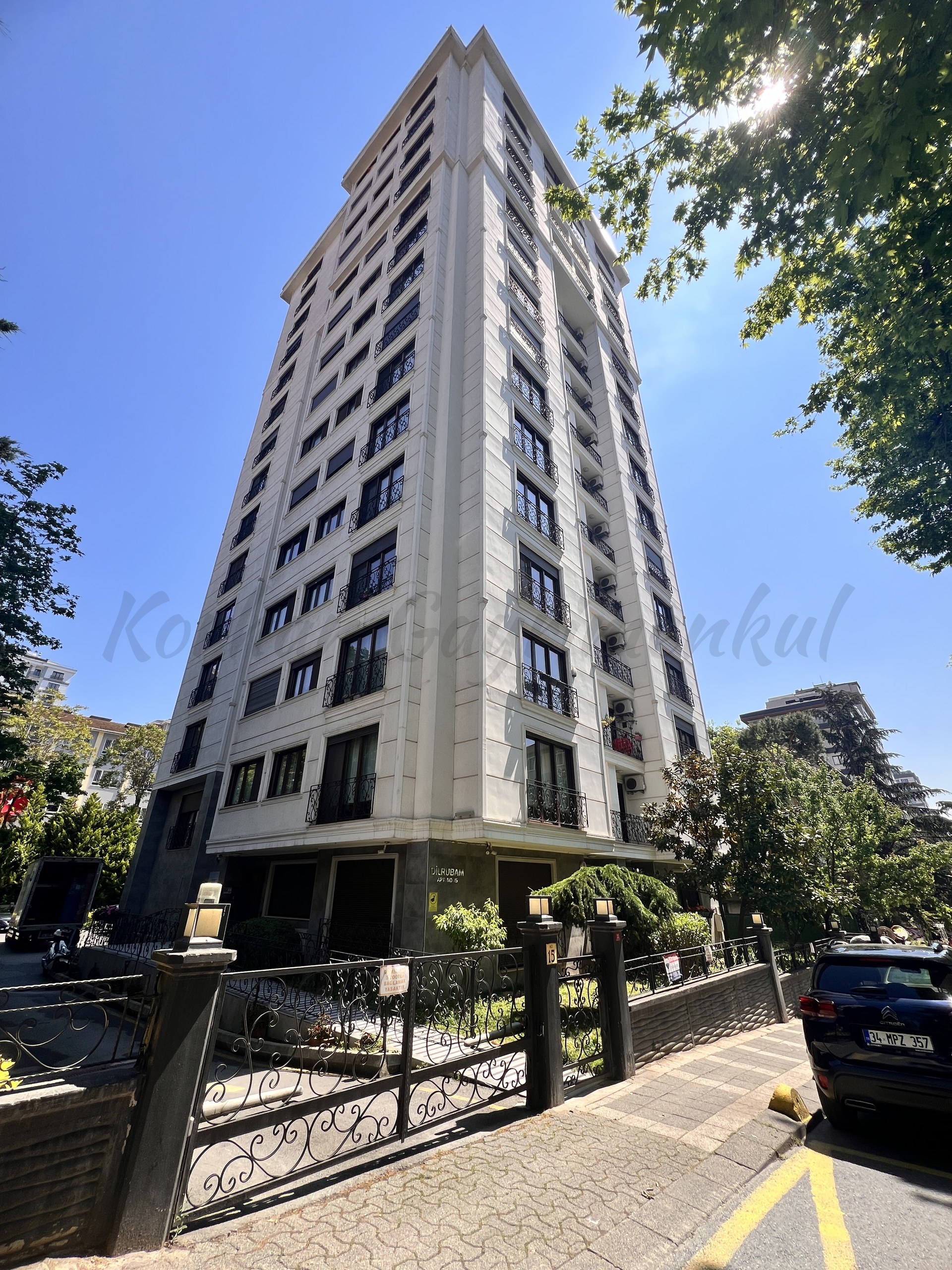 GÖZTEPE BAĞDAT CADDESİ YAKINI EBEVEYN BANYOLU 135M2 3+1