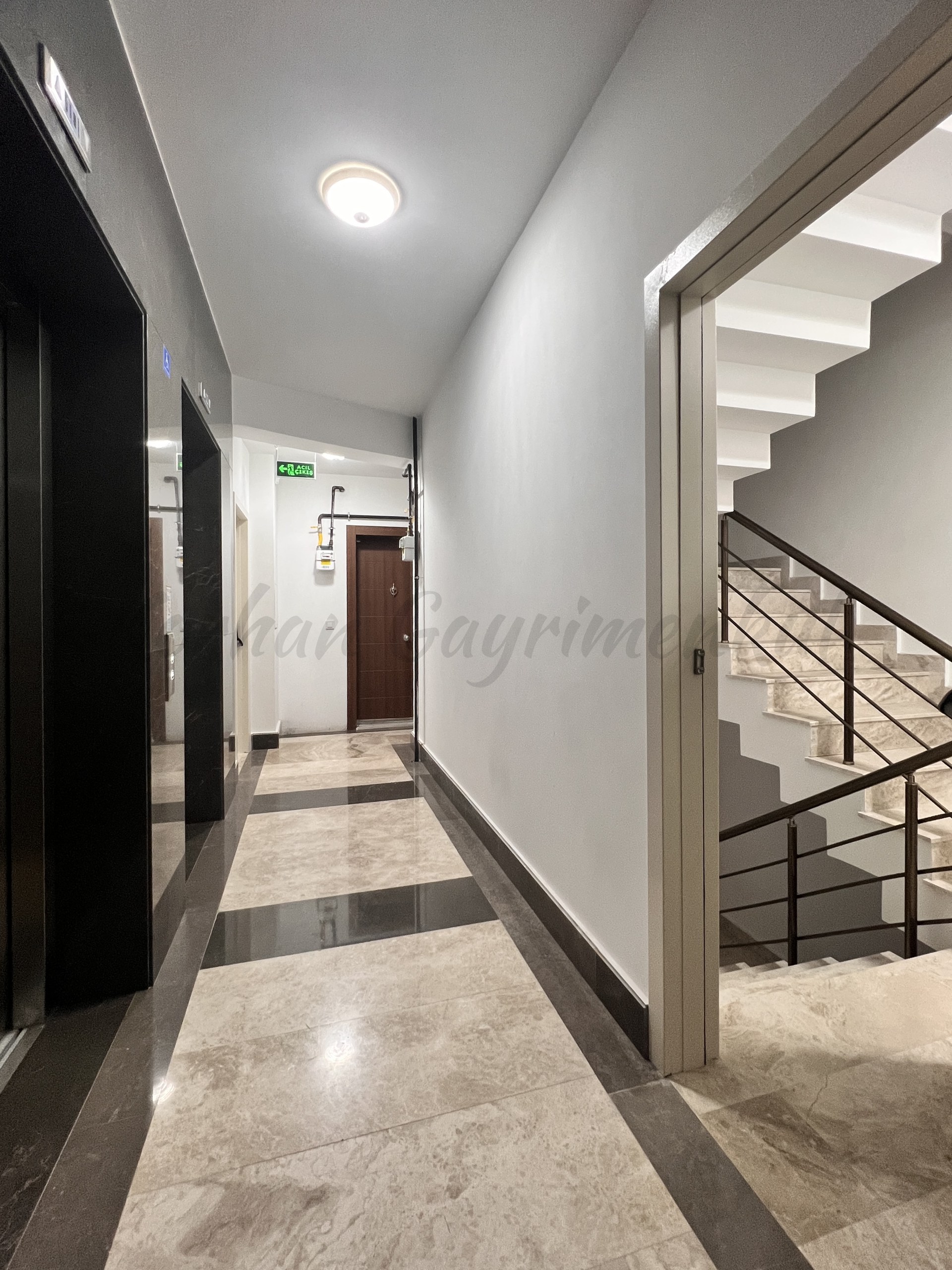 CADDEBOSTAN BAĞDAT CADDESİNE ÇOK YAKIN 55M2 NET 2+1 SIFIR