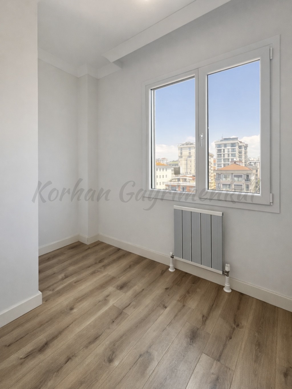 CADDEBOSTAN BAĞDAT CADDESİNE ÇOK YAKIN 55M2 NET 2+1 SIFIR